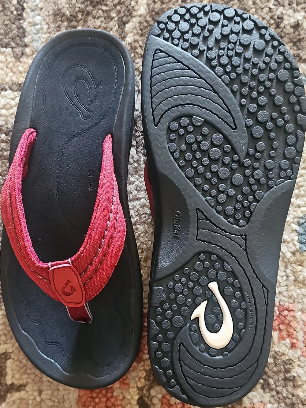 OLUKAI  HOKUA  (US M10) Red/Tangerine & Black Sandals, Waterproof (They Float!)